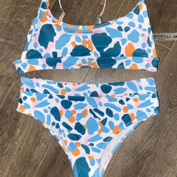 super cute swimsuits!! - Picture 3 of 3